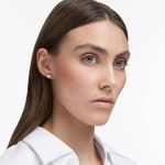 Aretes-de-boton-Attract-blanco-baño-de-rodio