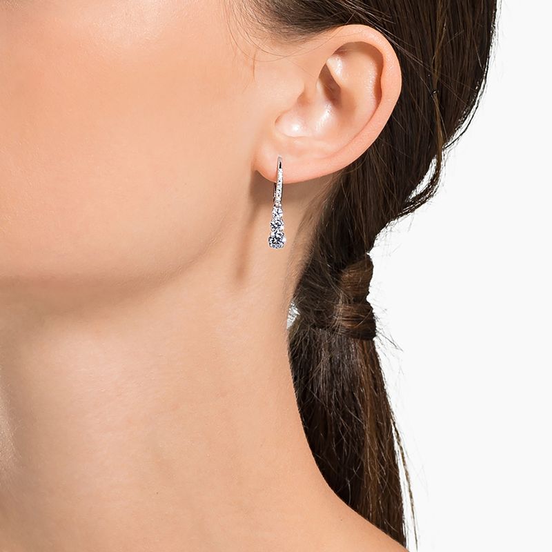 Aretes-Attract-Trilogy-Round-blanco-baño-de-rodio