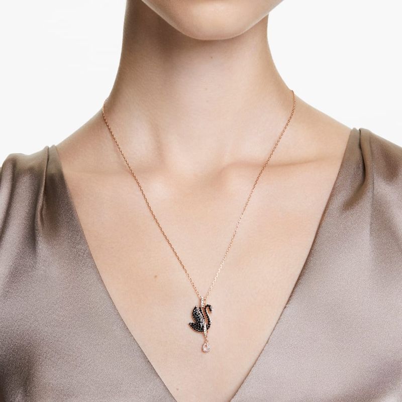 Colgante-Swarovski-Iconic-Swan-Cisne-Negro-Baño-tono-oro-rosa