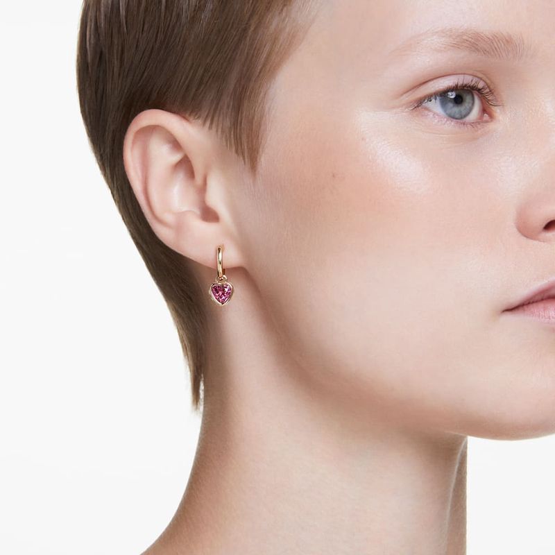 Pendientes-Stilla-Corazon-Rojos-Baño-tono-oro